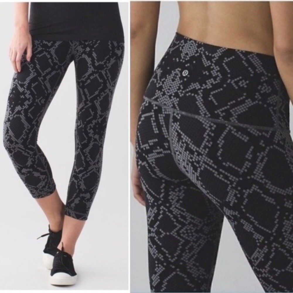 Lululemon Wunder Under Crop Hi Rise Full-On Luon
Simply Ziggy Snake Deep Coal 4